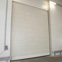 Industrie-Sektionaltor SW40 – Wärmedämmendes Sektionaltor für Halle, Werkstatt & Gewerbe